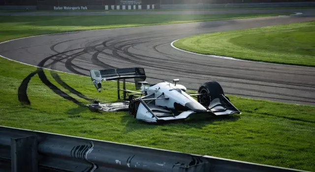 Scott McLaughlin unharmed after heavy impact in practice at Barber Motorsports Park